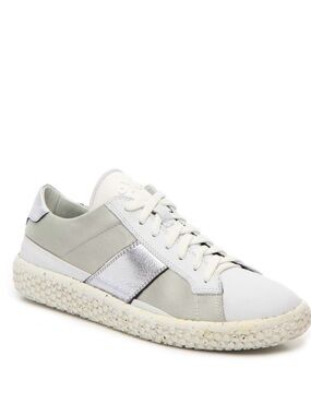 OXS Woobie Sneaker Women's Silver White Size 8